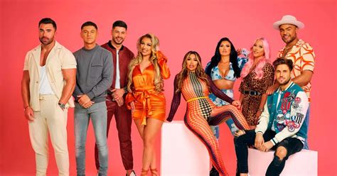 Geordie Shore star 'banned from reality TV for six .